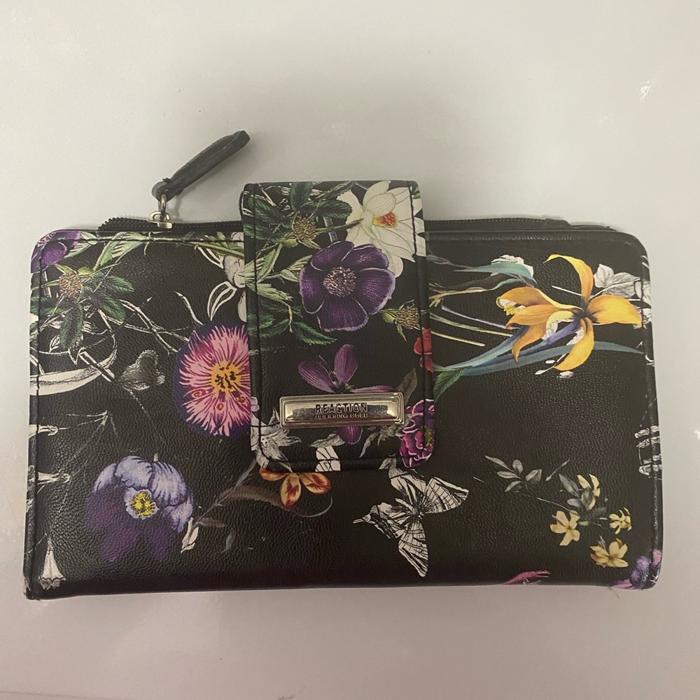 Kenneth Cole wallet